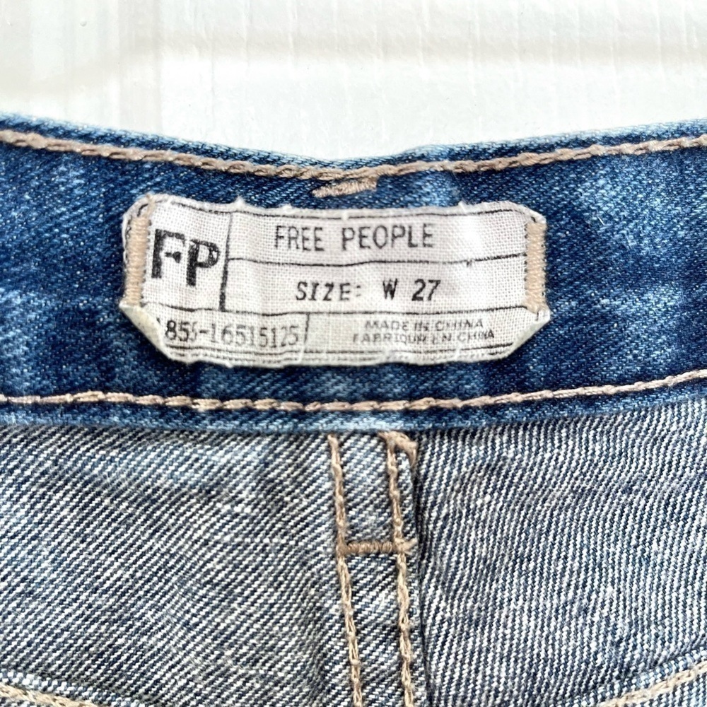 Free People distressed denim shorts Jean cheeky short daisy dukes lace trim boho - Picture 3 of 7